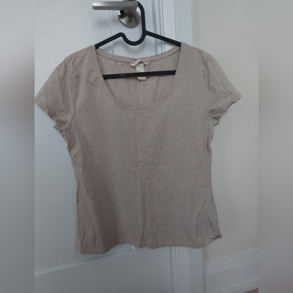 New H&M Basic T Shirt
